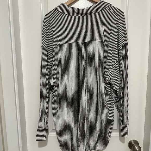 Z Supply | Women’s Long Sleeve Gray and White Stripe Button Down Shirt - Picture 2 of 8